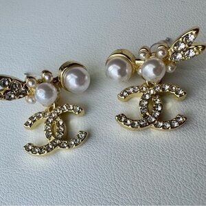 Elegant Gold and Pearl Earrings with Crystal Accents